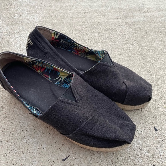 Black Bobs - Picture 1 of 6